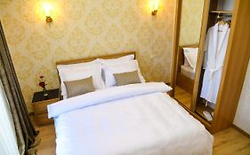 Hotel Late
